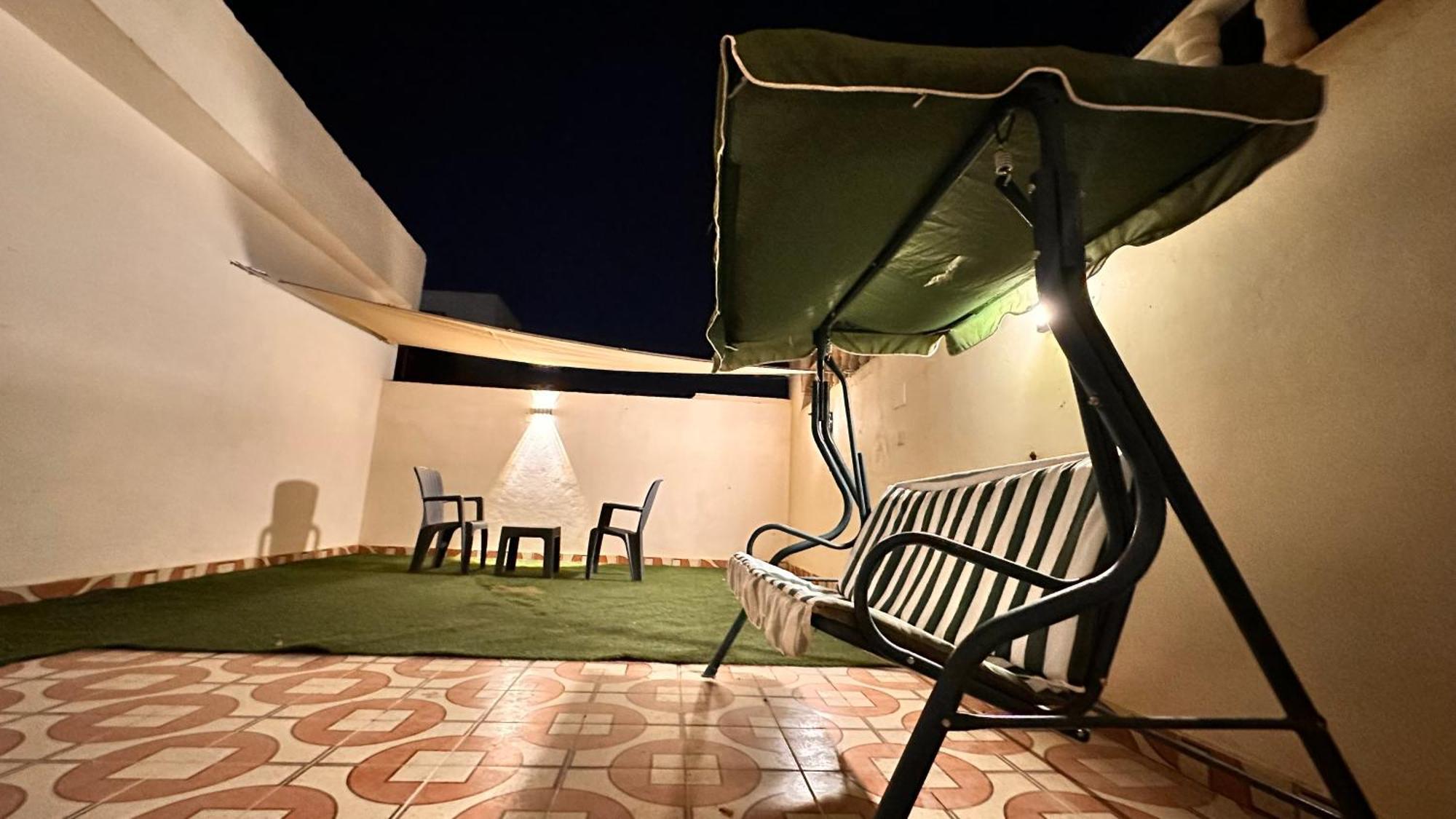 بسطح خاص قريب المسجد النبوي 401 دخّول ذاتي Self Check In Apartment *